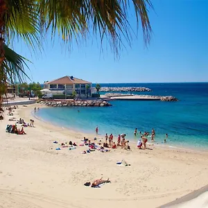 https://canopee.fr-provencehotel.com