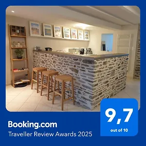 https://maison-de-ville-situe-8-kms-du-mont-st-michel.inbrittany.com